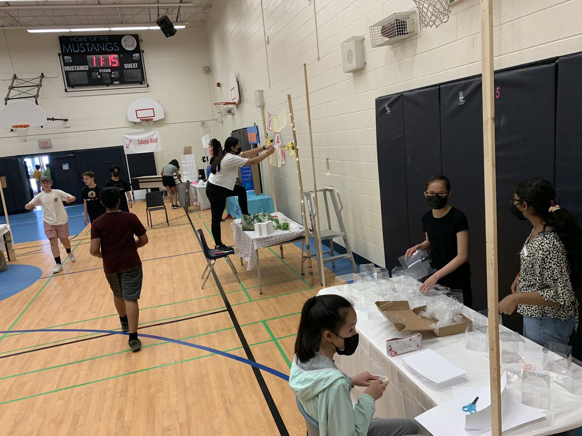 Trade Show 2022 Storefronts are ready for customers <a href="/AllanAMartinPS/">Allan A. Martin</a> tomorrow!!! The Ss outdid themselves with some over the top displays! Huge shout outs to <a href="/MsAGrewal1/">MsAGrewal</a> <a href="/PatrickBlasco2/">Patrick Blasco</a> <a href="/MsCull1/">yo ms cull!</a> Mr. Bell and Mr. Jagiello for giving their time and energy to help our Ss <a href="/PeelSchools/">Peel District School Board</a>