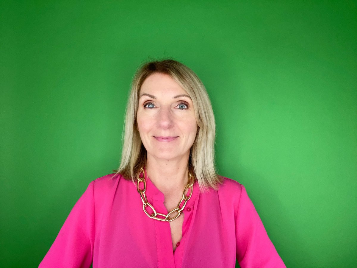 LisaMaslyk's tweet photo. It’s a green screen kind of day! Lots of eLearning projects and explainer videos 🎥.
#greenscreen #spokesperson #elearning #explainervideos #explainer #trainingvideos #elearningvideos #realestate #legal #insurance #actor https://t.co/OMDFs8iO0S