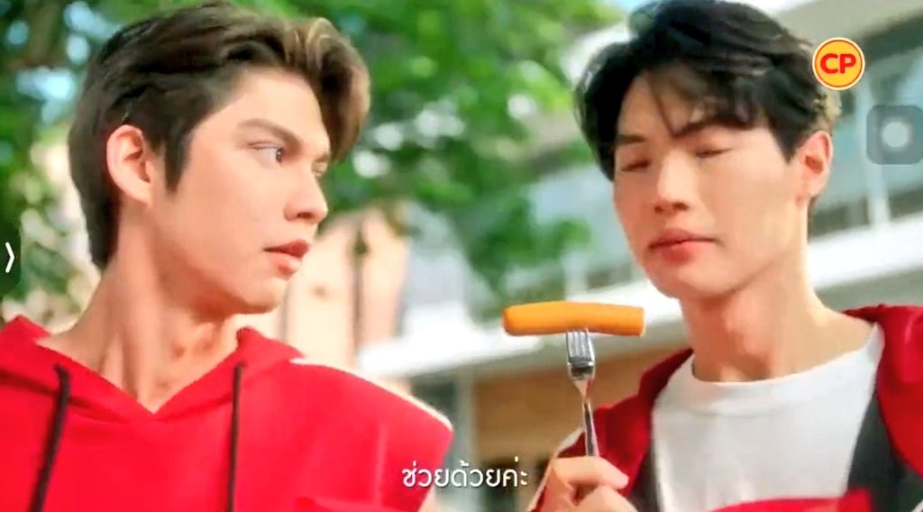 tinyinfinityBW's tweet photo. Back to BrightWin domination era!!!😍😍😍
(The way Bright didn't remove his eyes from Win in ANY one of these still frames tho😌)

#ไบร์ทวิน #ไส้กรอกซีพีxไบร์ทวิน https://t.co/6enKEjzL7X