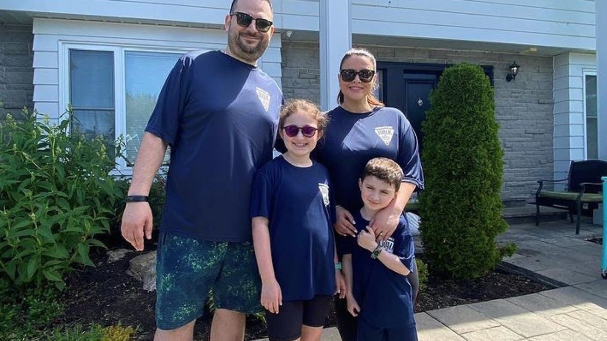 defeatduchenne's tweet photo. 🎉BIG NEWS: 400 participants joined the #WalktoDefeatDuchenne across Canada on Sunday, surpassing our goal and raising $220,608 (and counting!) for research, education and care. Thank you for taking action to end #Duchenne #musculardystrophy - we can't do it without YOU 💙 https://t.co/gwF9pb2M6s
