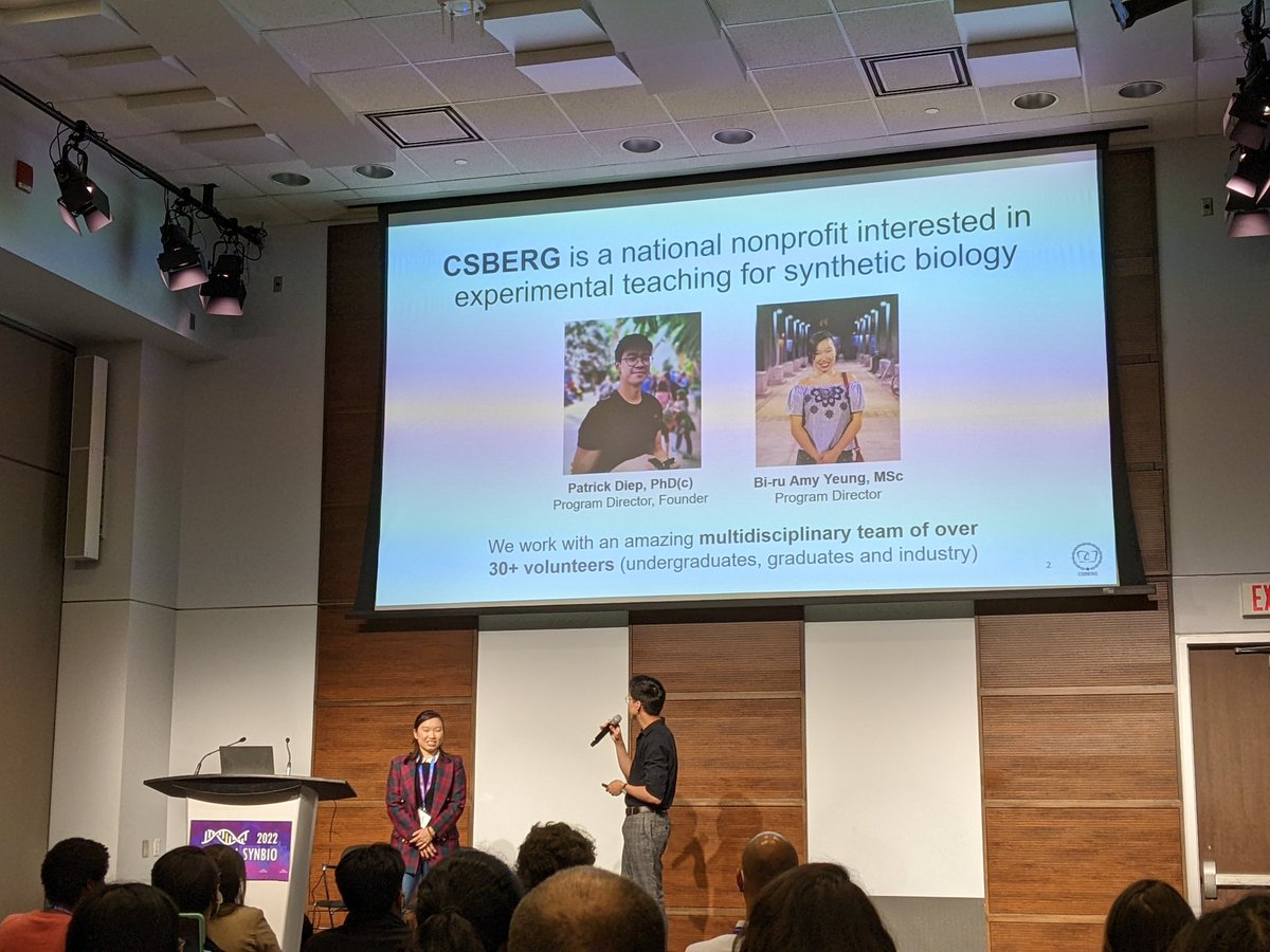 Our friends <a href="/BiruAmy/">Amy Yeung</a> @patrick_diep from <a href="/SynBioCSBERG/">CSBERG📖</a> leading a town hall on building a trans-disciplinary workforce in 🇨🇦 #SynBio2022