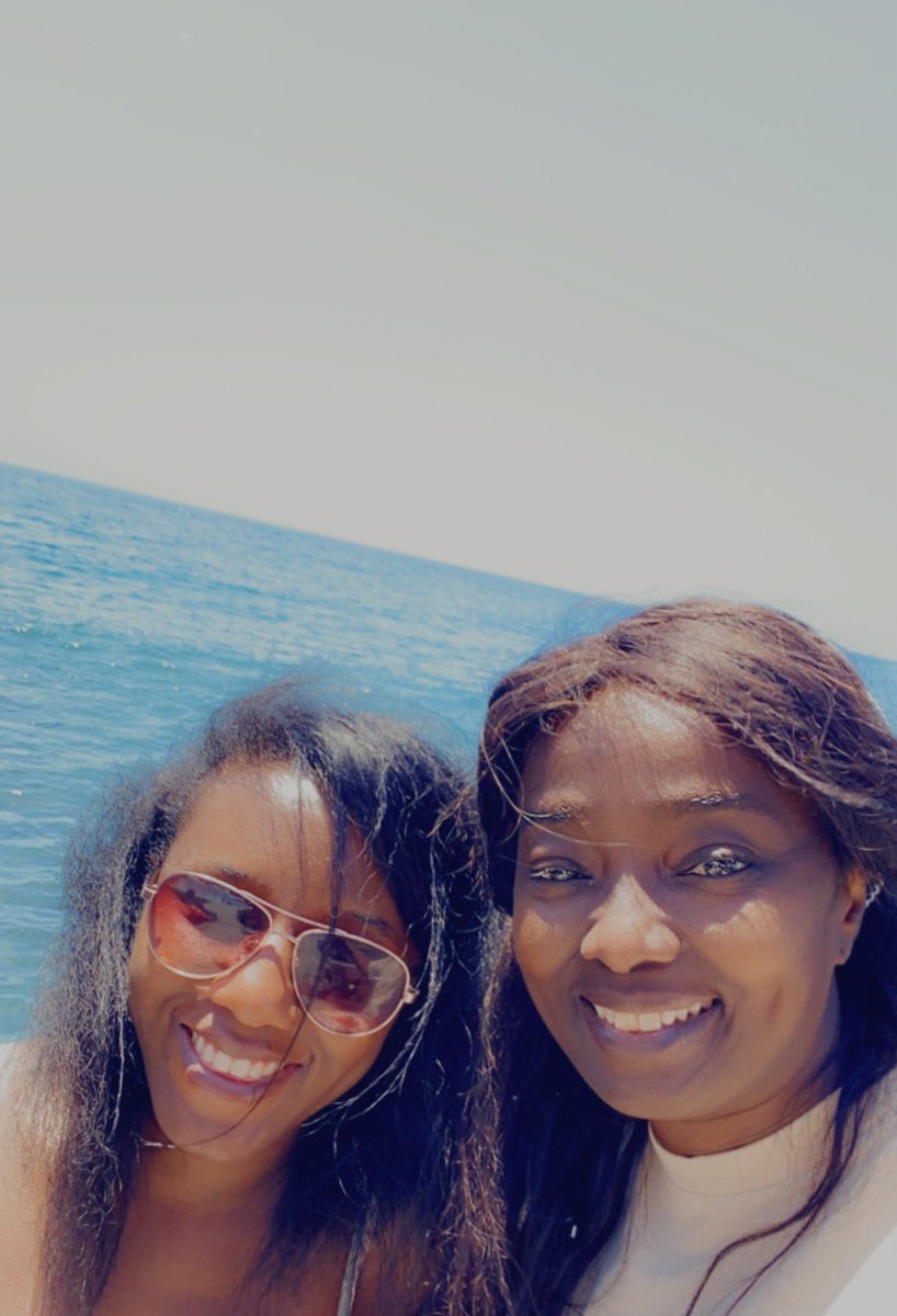 Happy birthday to the woman who never ceases to blaze trails. So honored to continue your legacy in orthopedic surgery ❤️ 💪🏾#blackmotherdaughterorthopods #blackgirlmagic