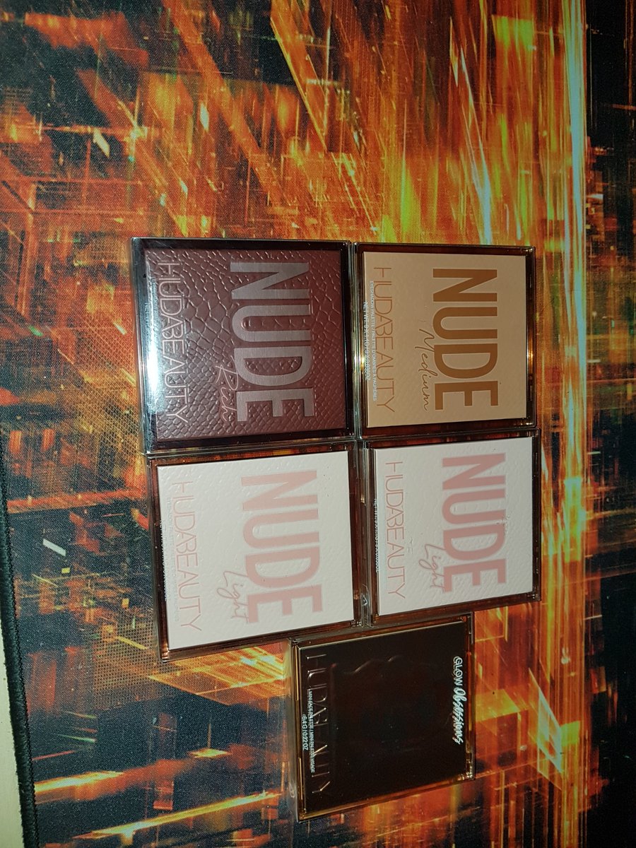 AlinProdan5's tweet photo. @wizzair Hi! I have a question, how many of these am I allowed to bring in the carry-on bag? ( They're foundation makeup) https://t.co/1l9oEivXkq