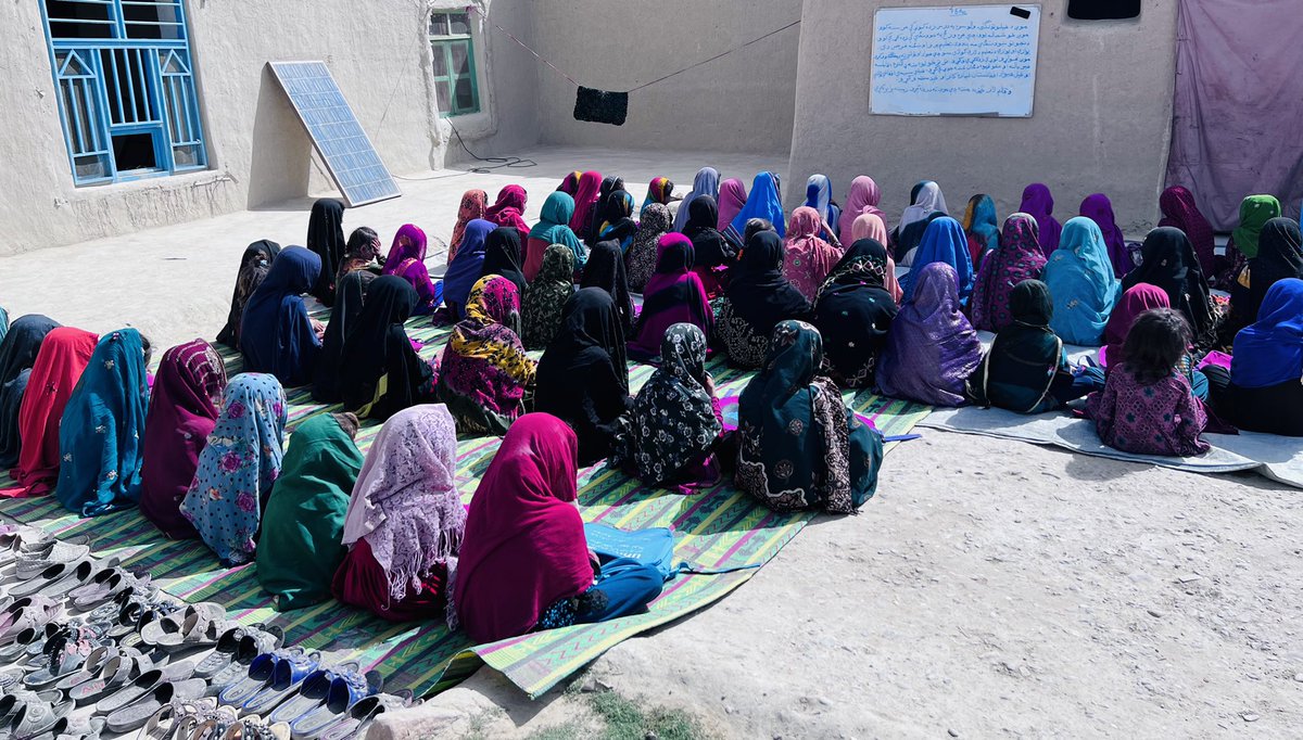 PenPath1's tweet photo. We had our secret girls schools in war stricken areas bullets pouring like raindrops No one could even talk about girls school those daysWe had the courage to built 35 secret schools for girls where around 5000 female students are learning PenPath is the name of the fight for edu https://t.co/icv1lpI2zj