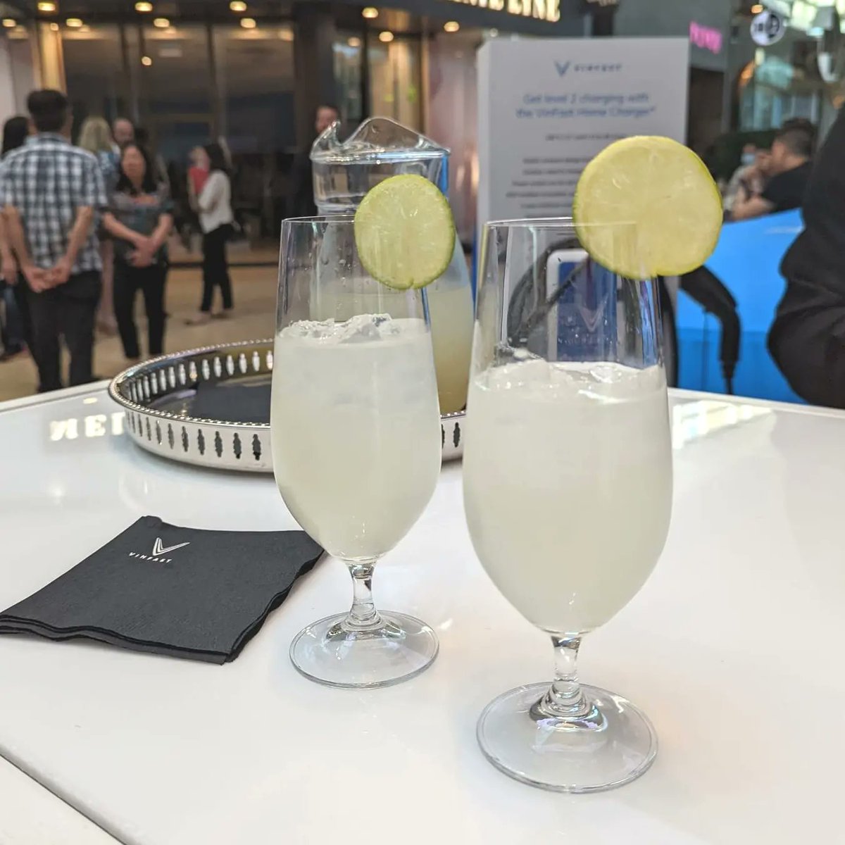 MoVernie's tweet photo. Amazing hors d'oeuvres + cocktails @VinFastCanada Exclusive VIP Event.
#VinfastCanada #Vinfast #ExclusiveVIP #VIPEvent #VIP #allelectric #fullelectric #allelectricvehicles #toronto #trending #torontoevent #cocktails https://t.co/aRB7lsfbAR