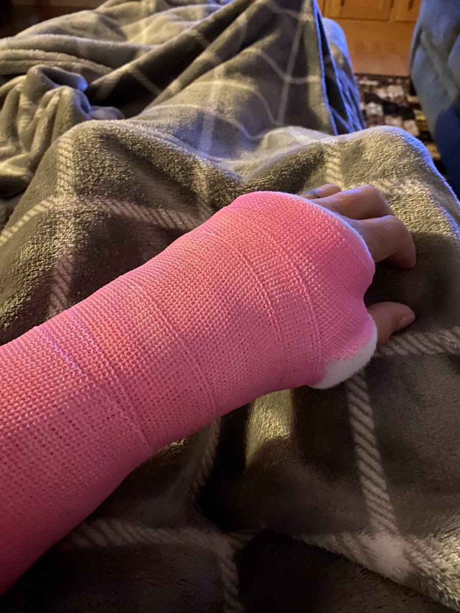 Amy Mercier tweet media