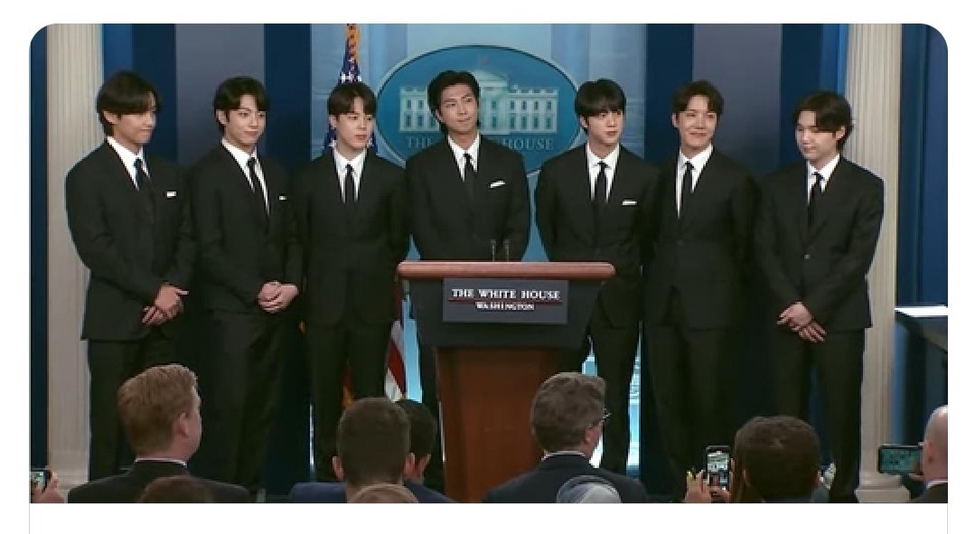 RoXy78319765's tweet photo. @BTS_twt_JUNGKK 👏🏻👏🏻👏🏻👏🏻👏🏻👏🏻👏🏻congratulations Jungkook congratulations BTS thanks for everything it is an honor for me to be a fan of yours thanks for existing everyone! https://t.co/Avfmk1XEhh