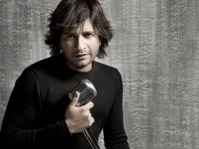 AnkitDRobow's tweet photo. I started my dance career with your songs I performed I made people laugh cry through your songs .
I became an artist by performing on your songs 

A very personal loss I believe your voice will be cherished every time I open my playlists and dance on it 
Om Shanti 🙏 #RIPKK https://t.co/VnRHwPtBNT