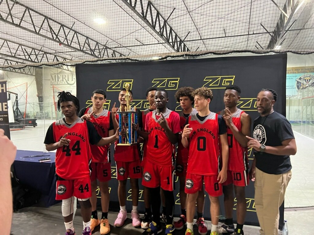 BOSBasketball1's tweet photo. TNE South 9th grade white NERR Super16 Champions @zg_tristate @TNEBBallClub @ZeroGravityBB https://t.co/XLGgGnc9v2