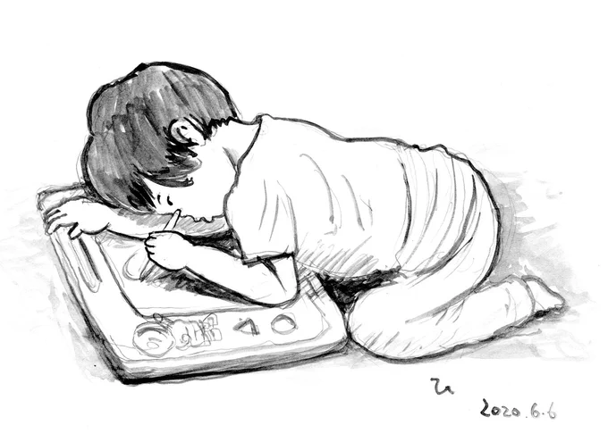 6月になったので、過去の6月絵日記より。一昨年。棟方志功スタイルで絵を描く息子、娘のかわいい髪型。 