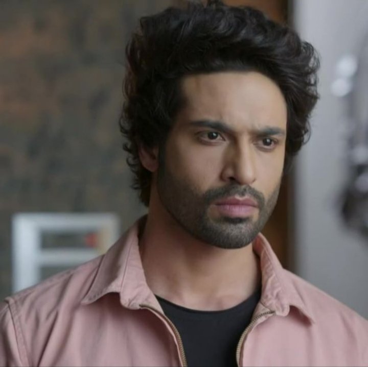 sritama23's tweet photo. Angry #ArmaanOberoi 🔥🔥🔥 VJ's nuanced subtle changes in expressions👌👏👏 #VijayendraKumeria @veejay_k #ArmaanOberoi #MoseChhalKiyeJaaye https://t.co/hCjqtSXtFY