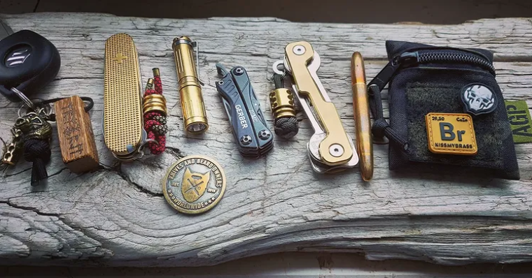 FisherPenCo's tweet photo. Goes Anywhere. Writes Everywhere. Looks great while doing it. Why would you not be carrying this with you everywhere you go?
#SpacePen #FisherSpacePen #GoesAnywhereWritesEverywhere #EverydayCarry #EDC #EDCgear #pocketdumpedc #pocketdump https://t.co/aKxOWwUnxn