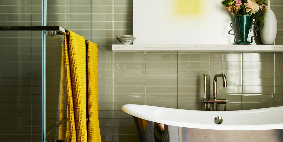 Remodeling a new bathroom can be less than relaxing. So Blackdog Design/Build/Remodel wants to help you find the best ideas that help you to decide what you want in a bathroom. After you know what you want, we can take it from there! loom.ly/pHetLqo
#bathroom #remodel