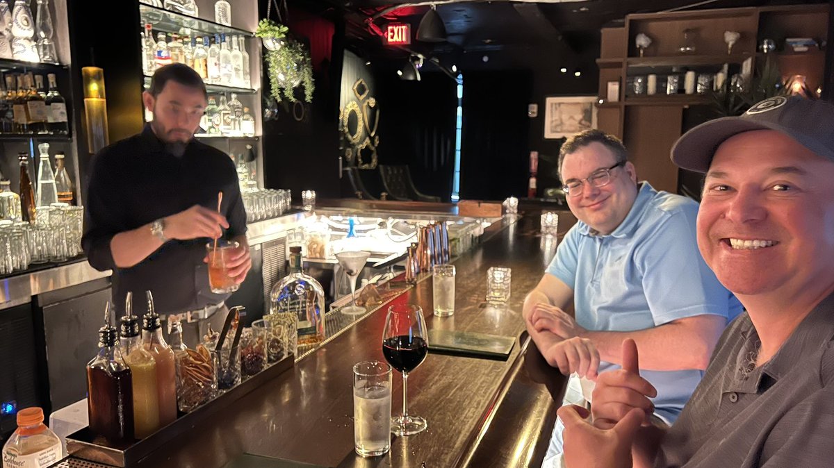 R “Ray” Wang 王瑞光 #Cupertino #AI #Energy R.NFT tweet media