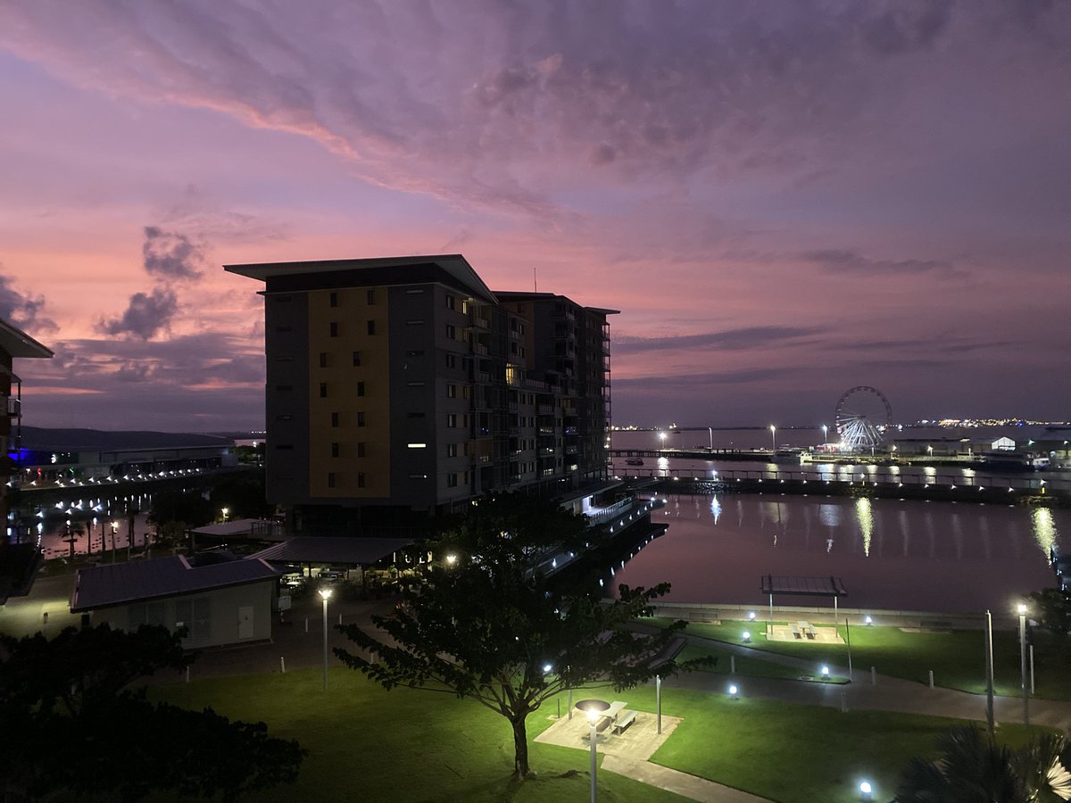 ParksideNT's tweet image. Darwin Waterfront Boundless Possible purple sky😂2016 NTG ALP slogan copied by the Dubai Tourist government agency. Let’s hope the new CM NATASHA Fyles can improve the NT standing within the global economy. #boundlesspossible