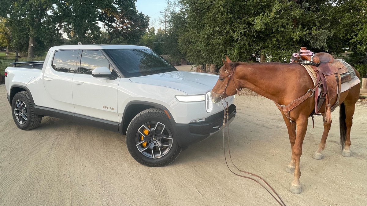 Rivian's tweet photo. More than enough horses (835 of them, to be exact) to power any kind of adventure. 🐎⚡️ https://t.co/bDzpHxRwN3