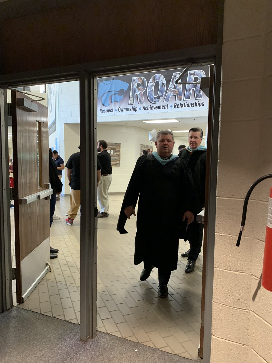 MountainViewHi2's tweet image. And we’re off… Make sure to check out @MountainViewHi2’s youtu.be/eqBr6l6RdtA #WeDoAtMountainView