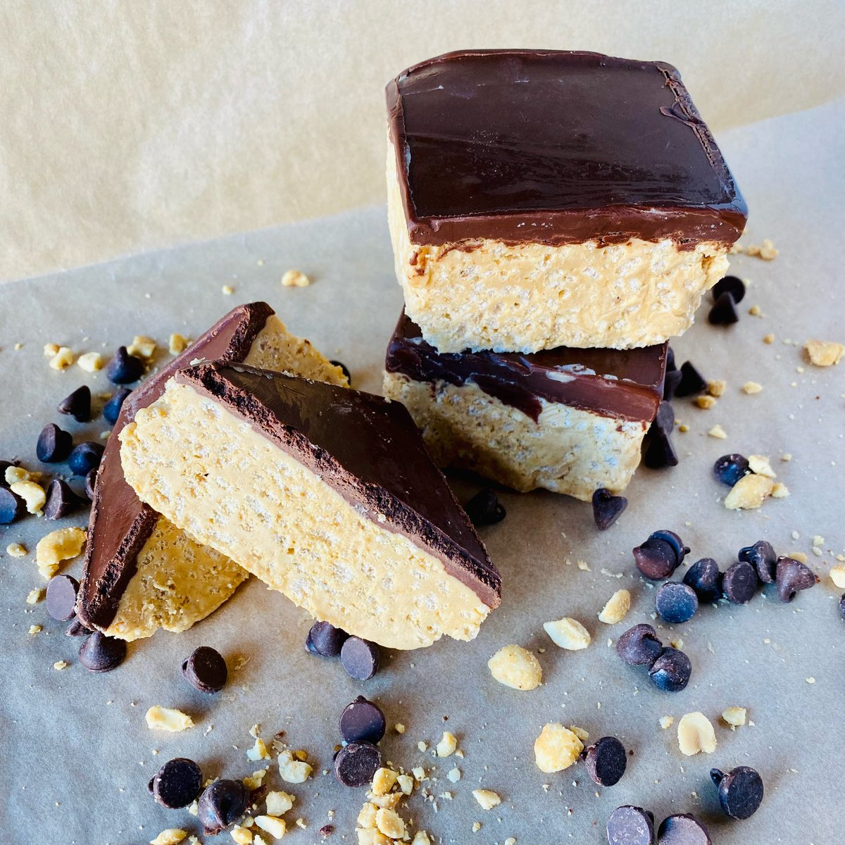 In light of recent events in Uvalde, TX &amp; Buffalo, NY, we’re partnering up with #everytown &amp; #momsdemandaction 

$1 from each Gold Bar sold now through Sunday, June 5th will be donated to these organizations to help prevent gun violence.