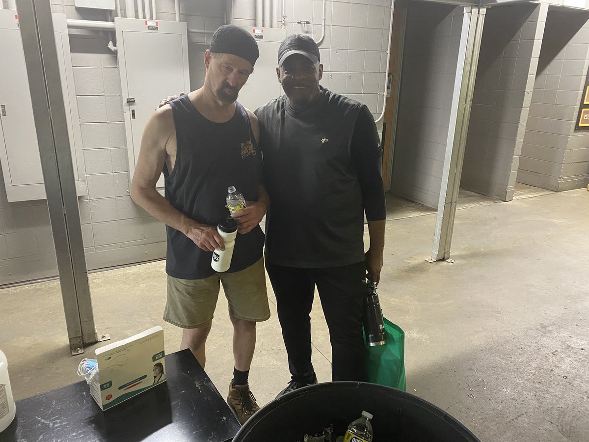 WilpaCHSP (@chspwilpa) on Twitter photo Willow grove Twi is out beating the heat. Not only are we icing down some waters but stop and take a quick quiz so you can recognize the signs of dehydration /cc <a href="/JenMillerUPSer/">Jennifer Miller</a> <a href="/RobertCapone17/">Robert Capone</a> <a href="/jackchud22/">Jack Chudzinski</a> <a href="/ChesapeakUPSers/">Chesapeake UPSers</a> <a href="/dmmknox/">Donna Knox</a> <a href="/DJEJZ/">Edward Zarzatian</a> <a href="/RobertB84008711/">Robert Boyle</a> Willow grove Twi is out beating the heat. Not only are we icing down some waters but stop and take a quick quiz so you can recognize the signs of dehydration /cc <a href="/JenMillerUPSer/">Jennifer Miller</a> <a href="/RobertCapone17/">Robert Capone</a> <a href="/jackchud22/">Jack Chudzinski</a> <a href="/ChesapeakUPSers/">Chesapeake UPSers</a> <a href="/dmmknox/">Donna Knox</a> <a href="/DJEJZ/">Edward Zarzatian</a> <a href="/RobertB84008711/">Robert Boyle</a>