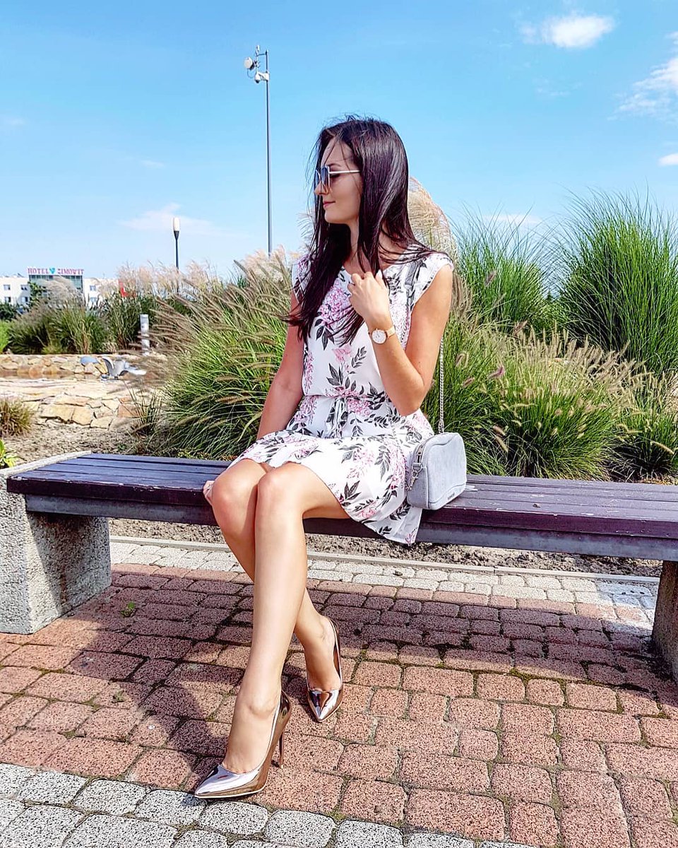 SyIwiaaa's tweet photo. Flower dress 🌺 #models #modelphotography #photo #JusticeForJohnnyDepp #RolandGarros #BTSatTheWhiteHouse #Babehot #ModelReveal https://t.co/WKOhLKdWtq