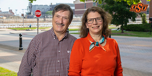 okstateferguson's tweet photo. Rodney Jones, a professor in the @OSUAgEcon, and Karen Eifert Jones, an ag economics alumna, decided to donate to New Frontiers because they recognize the importance of modern technologies and facilities in advancing a land-grant university

Read more: https://t.co/piaZtxScST https://t.co/jbAsvjsh8b