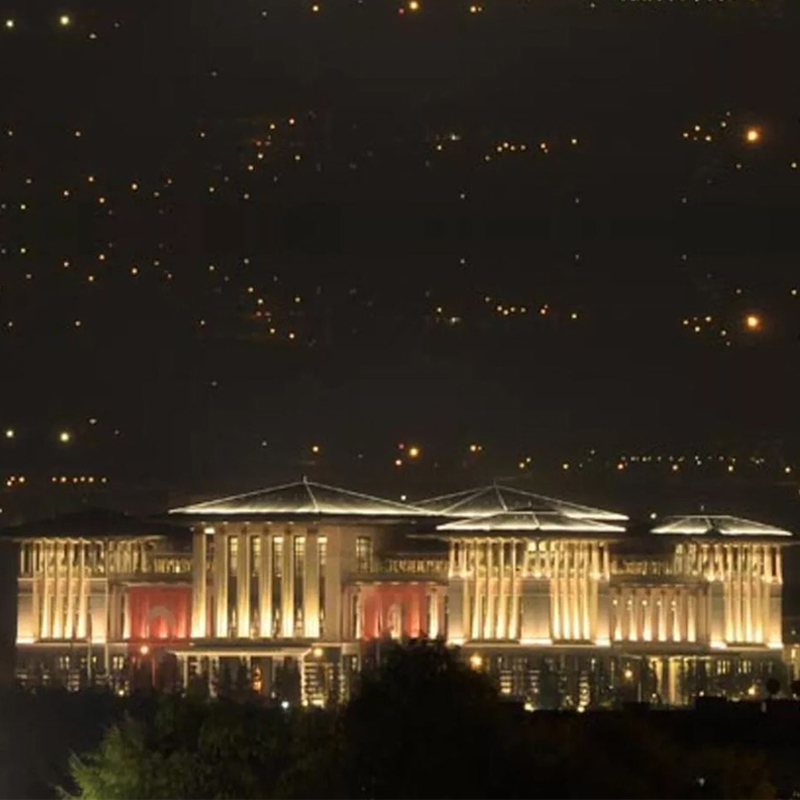 odatv's tweet photo. #SONDAKİKA

💥Külliye'nin ışıkları hala yanıyor... Gece yarısı flaş iddia

📌O haberleri bir bir sildiler

🔥 Dolarda ani zıplama