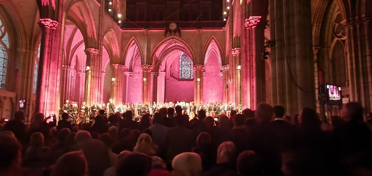 🤩 Magnifique concert d'ouverture de l'édition 2022 du #FestivaldeSaintDenis, dont Séquano est l'un des mécènes