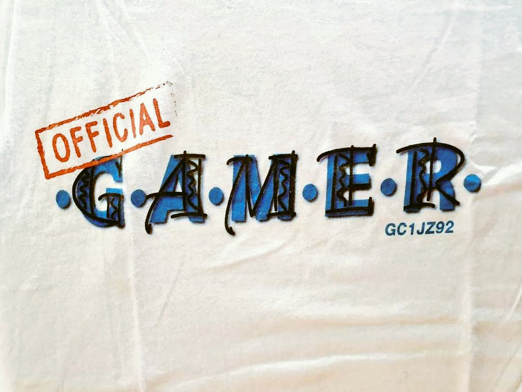 fachheiler's tweet photo. Nein, das ist nicht das heutige #ShirtDesTages, sondern nur ein kleiner Nostalgieflash. 😊 Damals (TM). Die Älteren werden sich noch erinnern... 😉 #GutenAbendBremen #hach #ProjectGAME #Remember2009 #unvergessen #IchWarDabei #Geocaching https://t.co/bxiBf0Ze8e