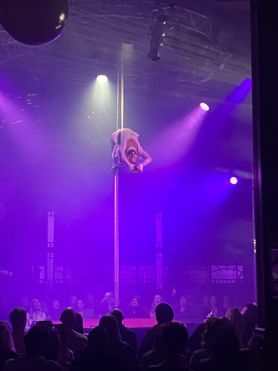 SaundersCait's tweet photo. What a night @lacliquetheshow Sassy, saucy and a whole lot of swinging! https://t.co/UQZbEwZXq7