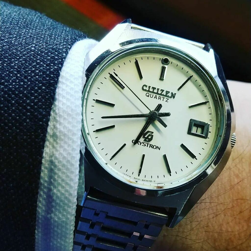 今日から6月ですね。月初めの今日は毎分LEDが光るシチズン86系クォーツ