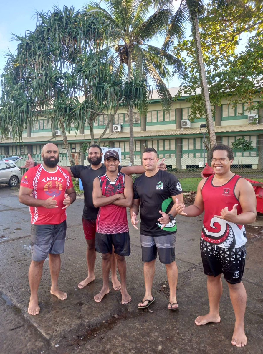 KungKungMike's tweet photo. Team #UpTheGuts!! Missing was Prison Wallet cos he over fufu-ed last night. https://t.co/O1bTrHqWO0