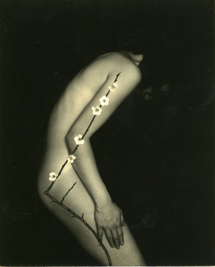 literlandweb1's tweet photo. "Yo tengo miedo. Tengo miedo de una cosa, de que en nuestra vida el miedo ocupe el lugar del amor".
Svetlana Alexiévich
📷Masao Yamamoto https://t.co/XTu8pJAqdT