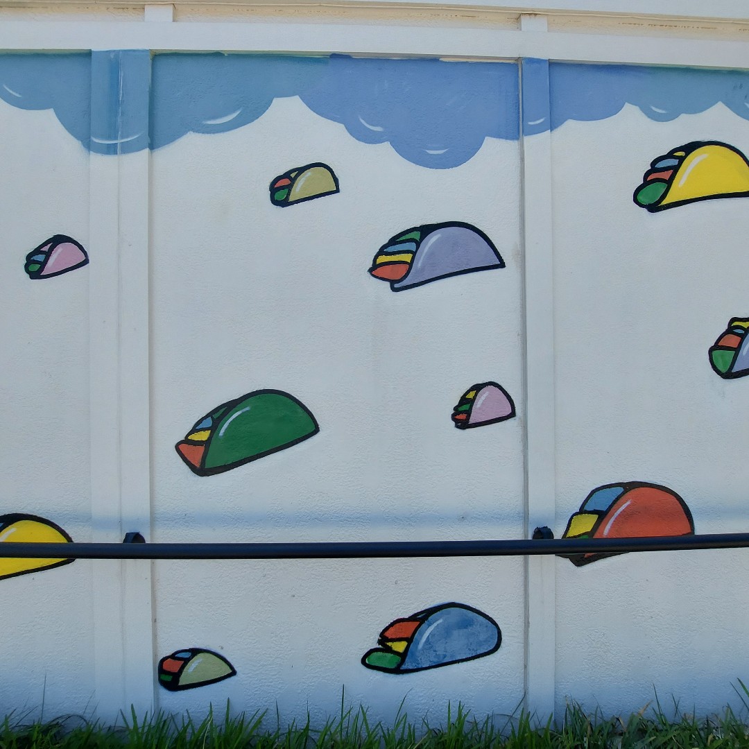 ltxvoces's tweet photo. Be a part of our #BoostUpTour #JuntosSiPodemosUSA. Reach out to us link in bio. 
Recognize this mural? Share with us what state you think it is in. #BoostUpLatinx https://t.co/g74SRRI7Ki