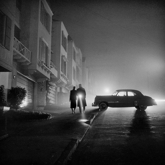 AnneMortier1's tweet photo. San Francisco at night through the lens of Fred Lyon

#night #blackandwhitephotography https://t.co/uLCeHLKZbg