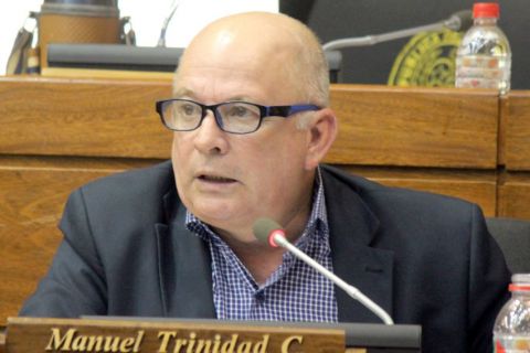 Instarán a medidas del BCP para que usuarios no carguen con costos por transferencias vía Sipap
diputados.gov.py/index.php/noti…
<a href="/DipTrinidadM/">Manuel Trinidad Colmán</a> <a href="/BCP_PY/">Banco Central del Paraguay</a>