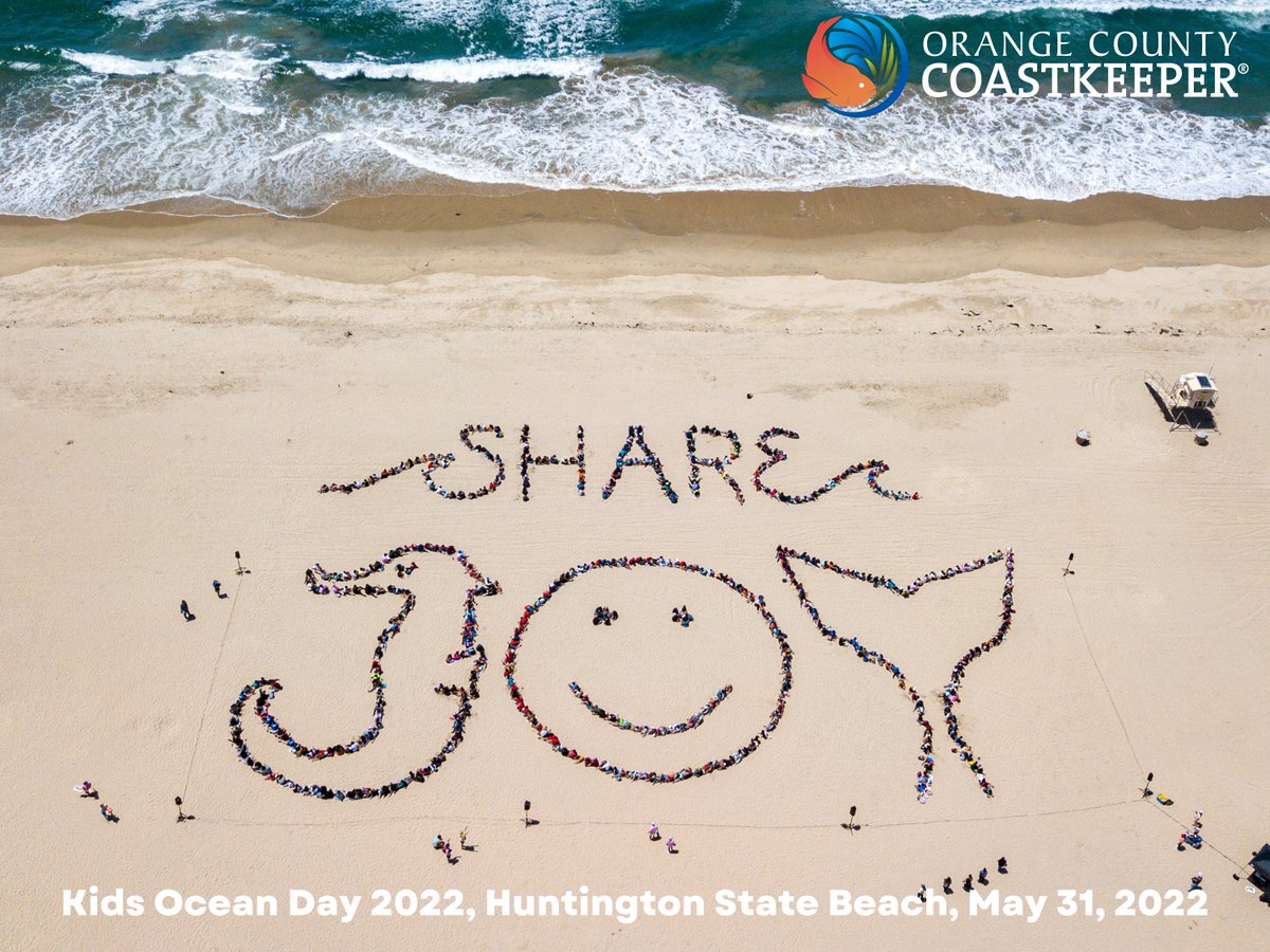 OCCoastkeeper's tweet photo. Happy #KidsOceanDay! Today, 552 students from inland Orange County removed trash and made a piece of art in Huntington State Beach. This was our first time celebrating in person since 2019! Together, they picked up 115 pounds of trash. 👏 #worldoceansday #lifeatbehr https://t.co/mW4jG9p5DP