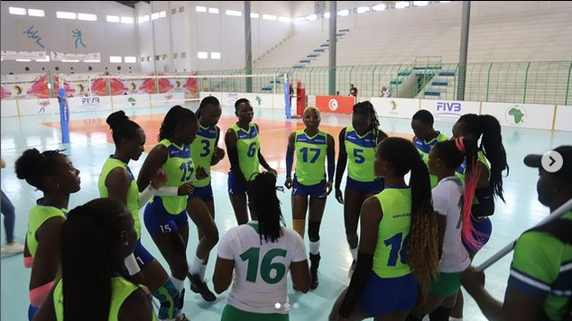 RRA_VC's tweet photo. Women's African Volleyball Clb Championship 2022
Final
Kenya Commercial Bank (KEN) 3-1 Al Ahly (EGY)

1 set: 25-18
2 set : 25-22
3 set: 11-25
4 set: 28-26
KCB : médaille d'or 🥇
Al Ahly : Médaille d'argent 🥈
KPC : Médaille de bronze 🥉 https://t.co/OJz6YkZLWl