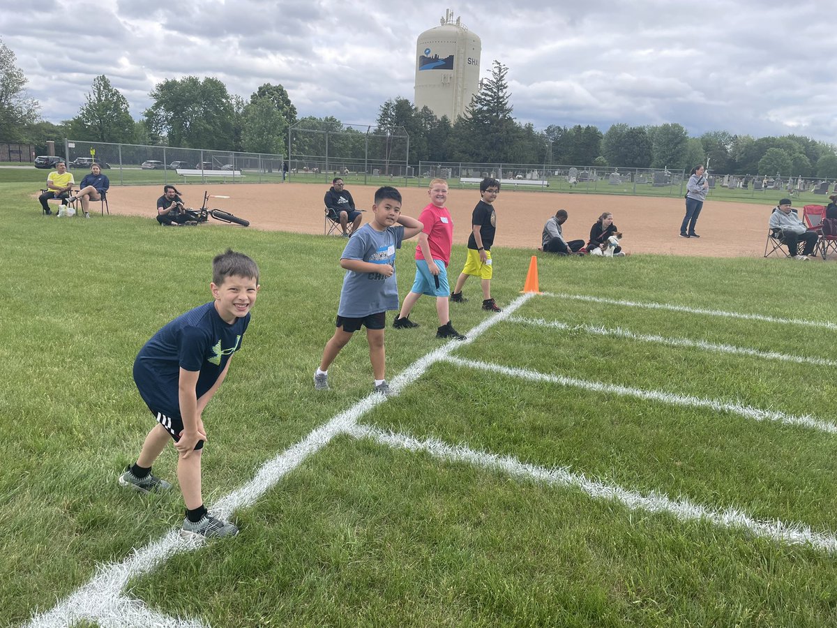 Sweeney Phy. Ed. tweet media