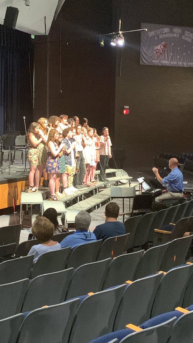 SCSD_HSW's tweet photo. Spring Concert 2 #SCSD_HSW Jazz Choir https://t.co/Cl7cmv5uM8