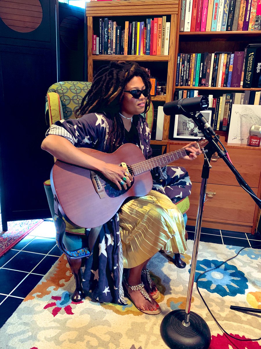 Catch up with the wonderful @TheValerieJune Wednesday morning 9:20a when she visits the WTMD morning show with @AlexCortright. A lot to talk about: her new album, tour, two(!) new books and more.