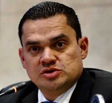 corruptexposer's tweet photo. El soberano insta a los legisladores comenzar una investigación exhaustiva de Tomás Zambrano, las comisiones que ha integrado en todo su historial legislativo, trayectoria de crecimiento financiero, nexos con JOH, los demás cachurecos narcos y actos de corrupción que promovió. https://t.co/K8ktGbVExG