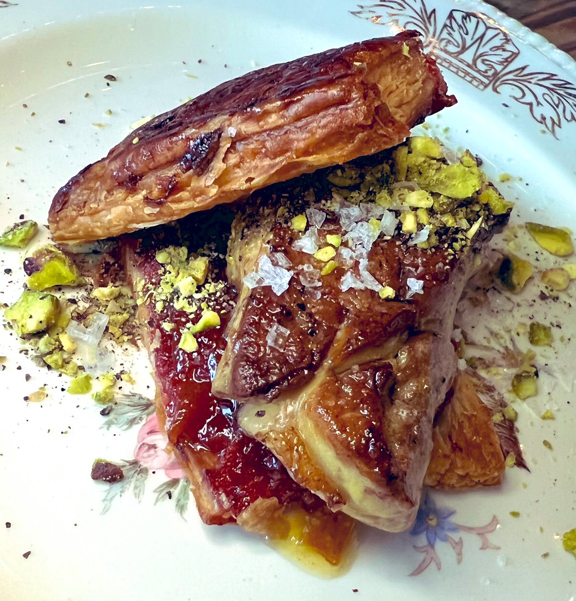 PSA: This is my very important annual reminder to get yourself to <a href="/lafresafrancesa/">La Fresa Francesa</a> and try the 🔸PASTELITO DE FOIE GRAS Y GUAYABA🔸 Seared Hudson Valley foie gras + Redland guava pastry  + toasted pistachios. 
A top bite for me year after year. #FRESAseries