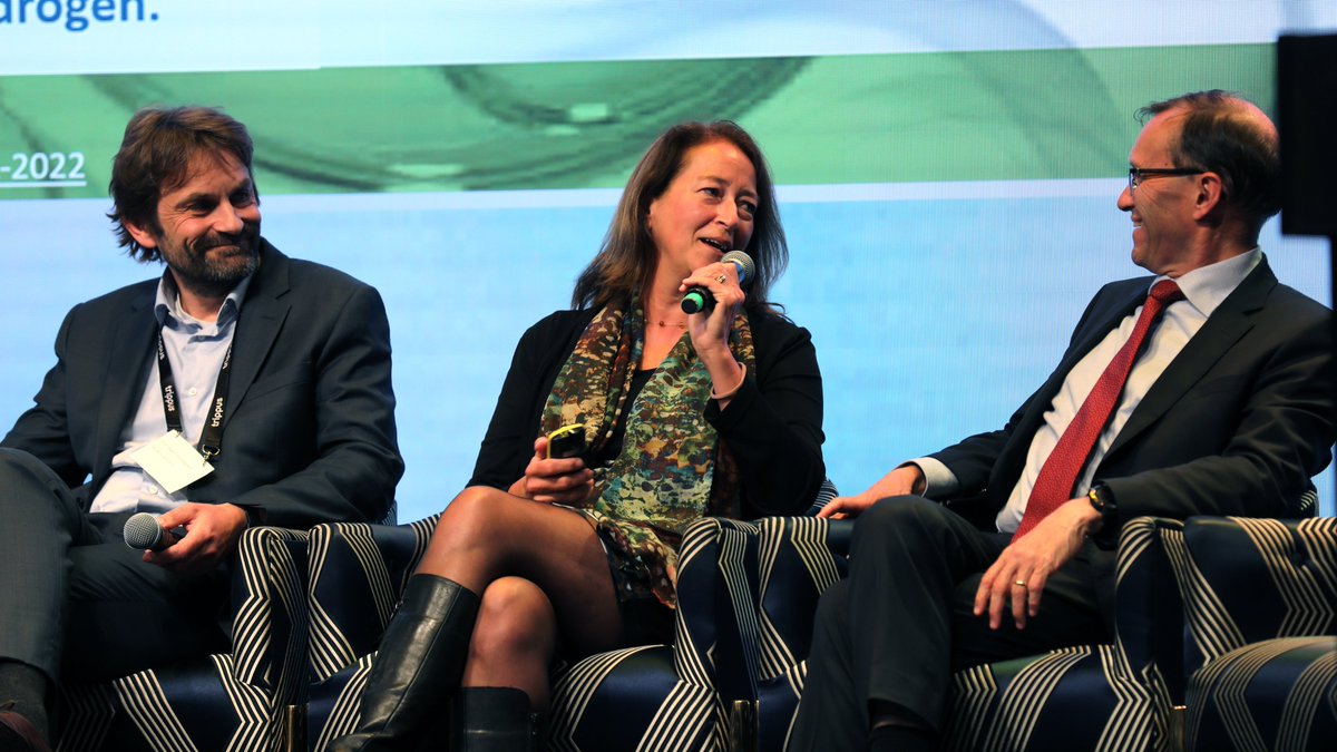 IISD_ENB's tweet image. As we mark #Stockholm50, #UNSPBF opened to discuss the transformative actions required to meet environmental goals

Participants discussed the role of multilateralism, #movingbeyondGDP, financing the #SDGs, role of big tech, and the future of #energy

🔗➡️ enb.iisd.org/un-science-pol…