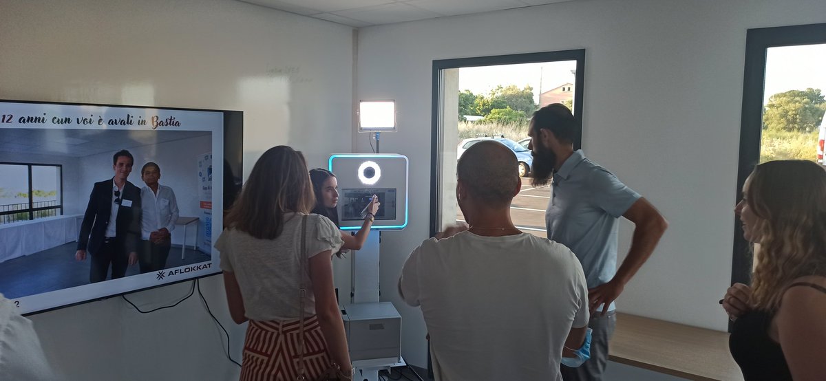 sitec_corsica's tweet photo. Inauguration ce soir des locaux d'@AflOkkat à Bastia pour un organisme qui fête ses 12 ans d'existence. 
La formation est un enjeu majeur, une réussite au bénéfice de tout un territoire. https://t.co/Ludu03WpFI