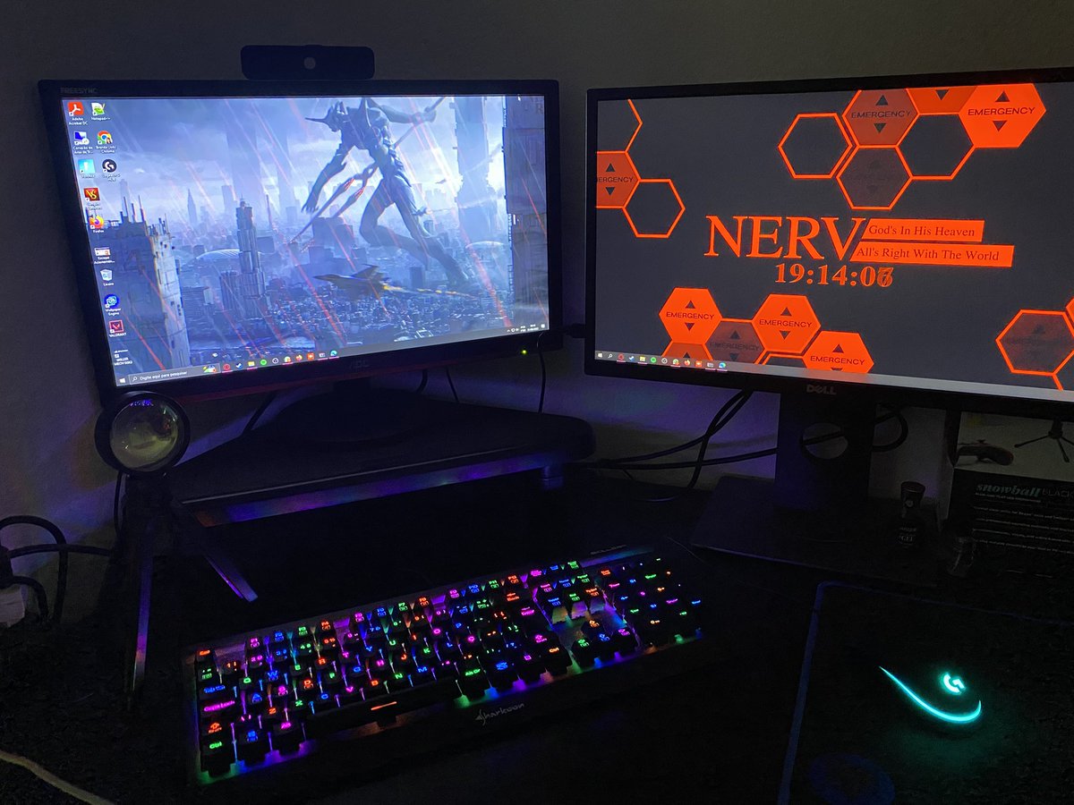 _brendieee's tweet photo. Galera, estou vendendo meu setup, as specs tao ai na foto, vai tbm com 2 monitores e sem o headset 
Interessados dm aqui ou no insta https://t.co/cqIDjq8dxK https://t.co/4yR8v3MUQA