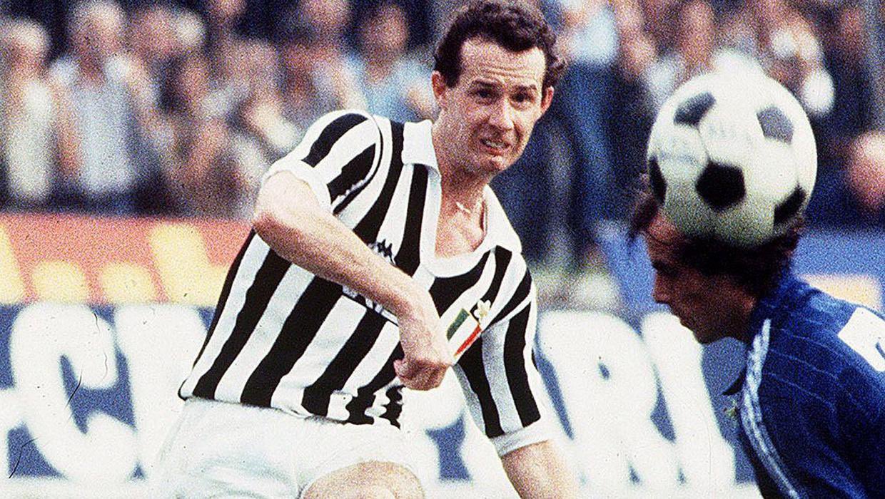 Footballers of the Moment on Twitter: "Liam Brady - Juventus ⚫️⚪️ and  Ireland 🇮🇪 #juventus #ireland https://t.co/zdu4vrvOG8" / Twitter