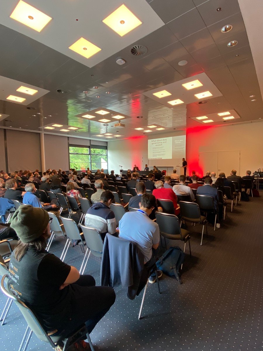 spectralogic's tweet photo. This year's @ISChpc has been a big success so far! We'll be at Booth C301 through Thursday, so stop on by to learn about the latest #technology for #supercomputing #data storage. #spectrashows #ISC22 #fuelinginnovation https://t.co/CQF8qWUYrW https://t.co/O9jtoXvcgR