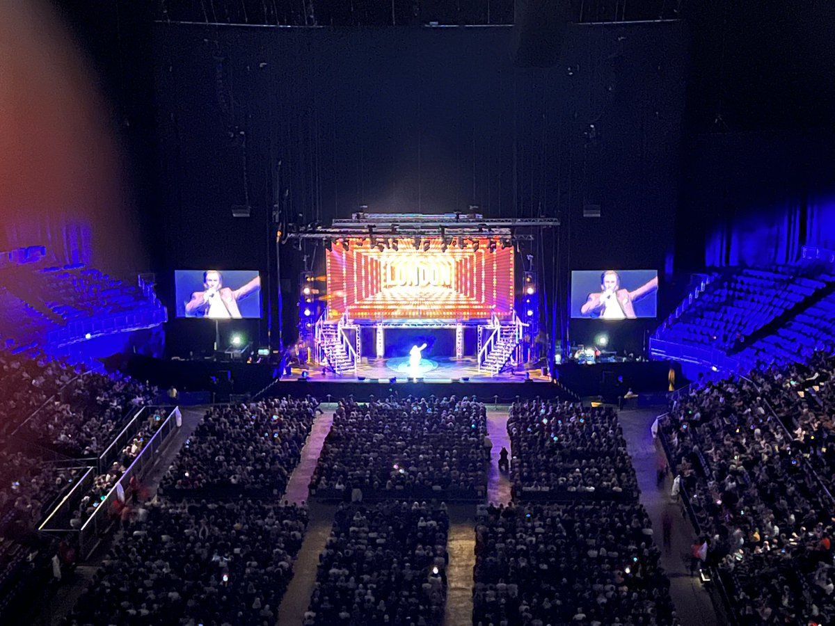 Brilliant <a href="/PartridgeLive/">AlanPartridgeLive</a> at  <a href="/TheO2/">The O2</a>.

The largest collection of 39 year old men ever gathered without Mr Brightside playing.