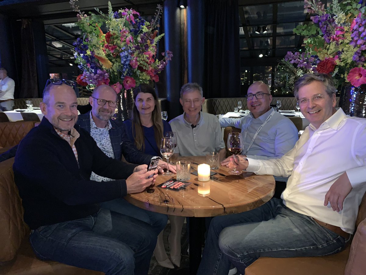 Mark Straathof tweet media