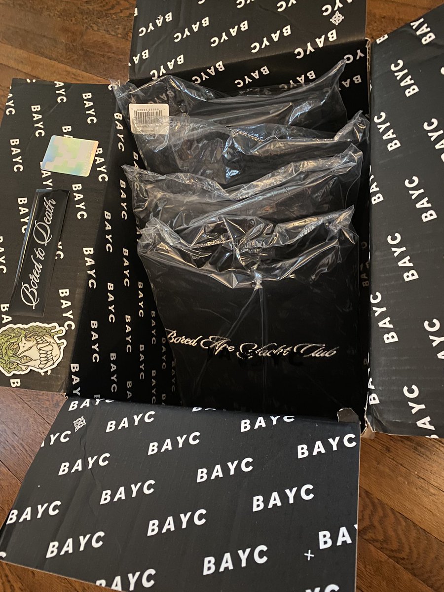 AlexibleBeauty's tweet photo. Special delivery!!!! When your whole house has COVID, this will certainly make ‘em smile 😎🥰😎🥰 @yugalabs https://t.co/2JZLLdYG7z
